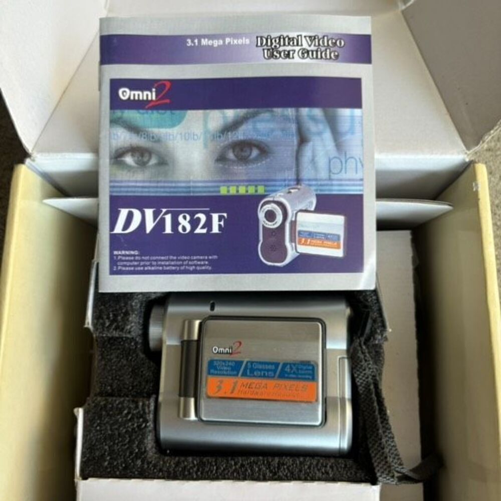 Omni2 DV182F 3.1 Mega Pixel Multi Functional Video Camera *Nice*
